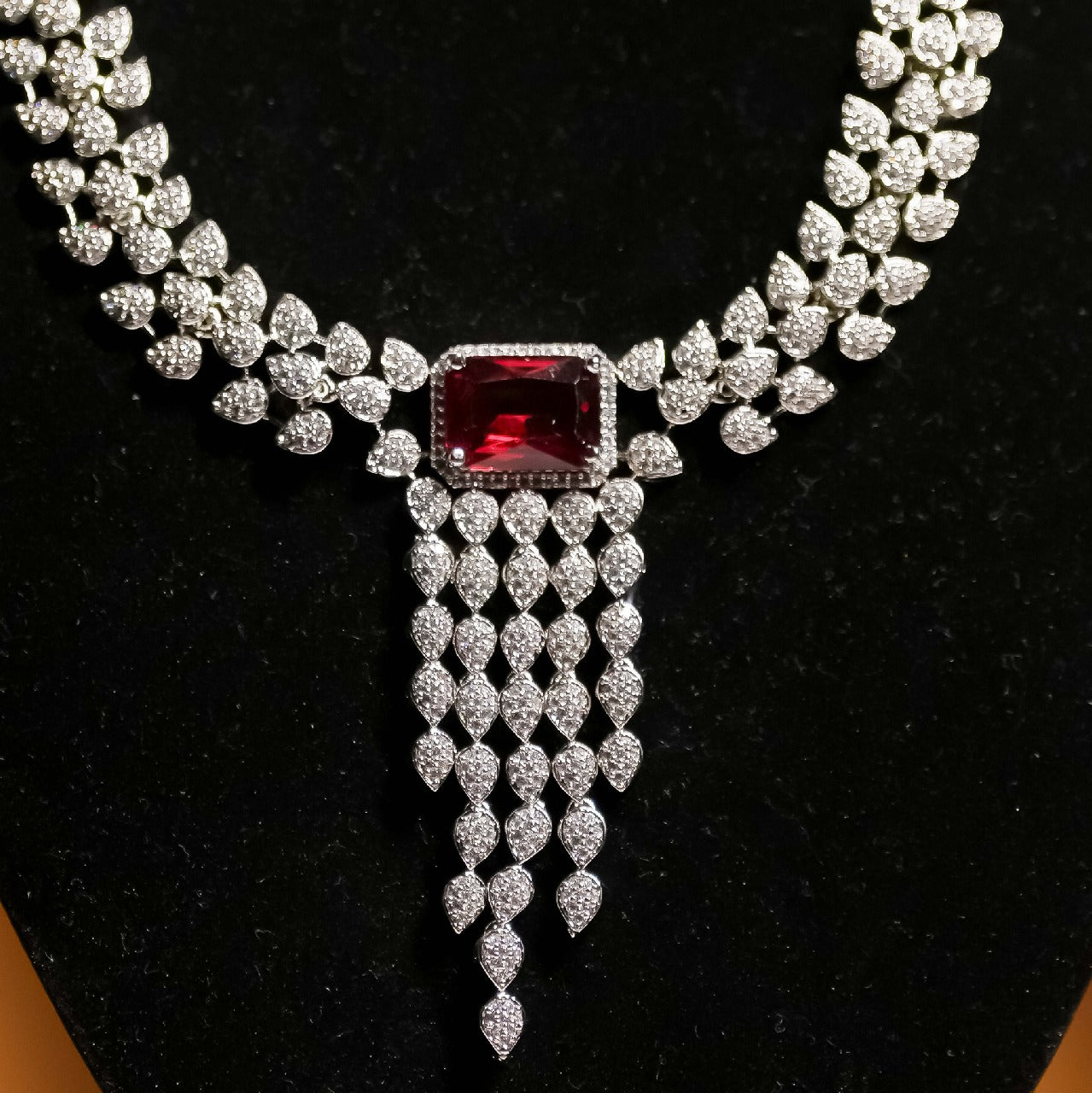 Diamond & Ruby Leaf Design Necklace Set