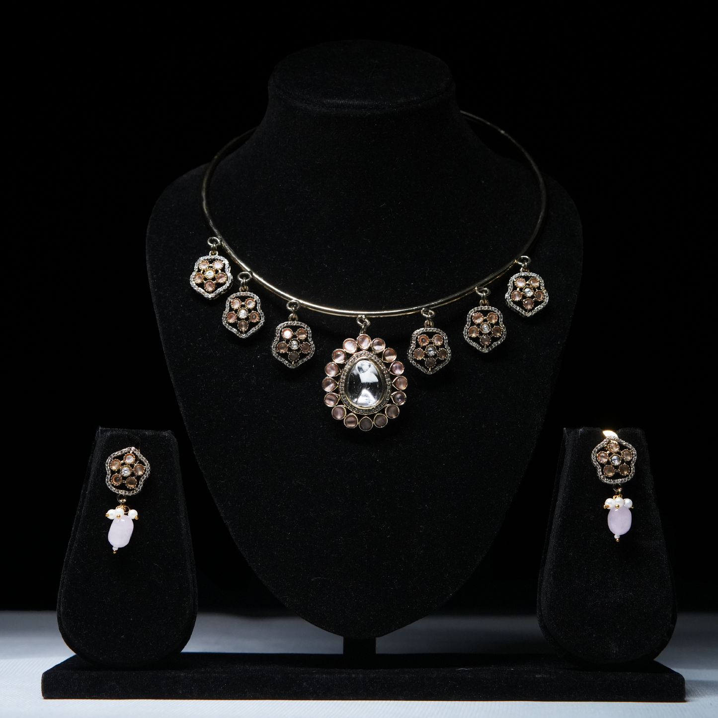 Vintage Charm Kundan & Pearl Necklace Set