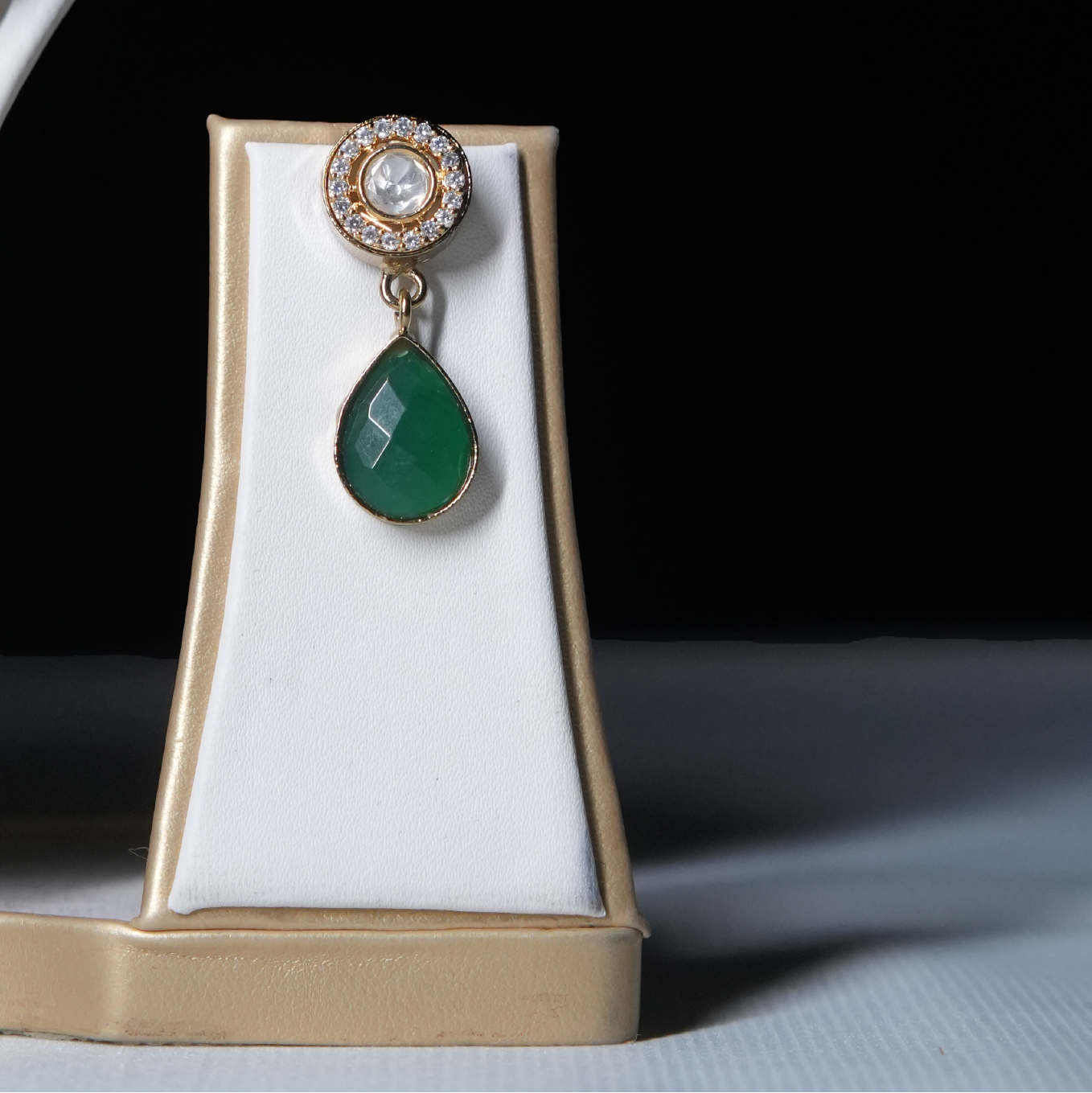 Emerald-Green Stone Necklace Set