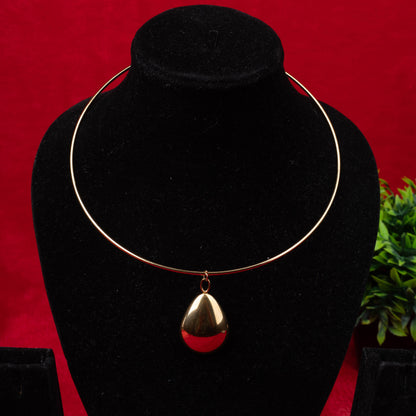 Minimalist teardrop choker necklace with polished metallic finish - Revaaj