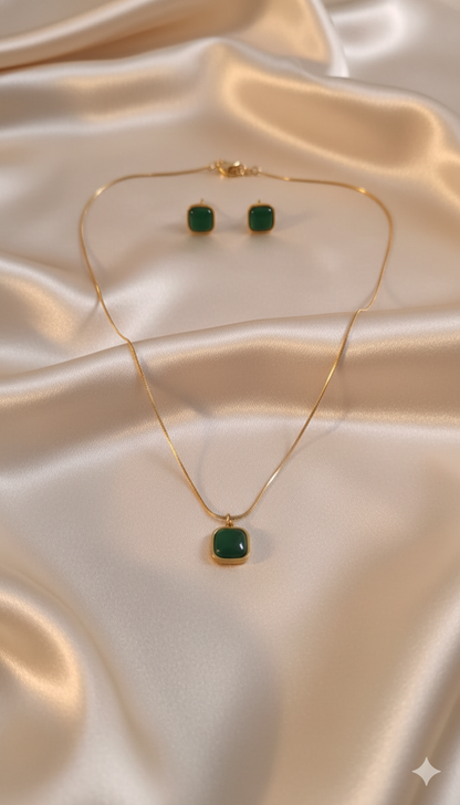 Gold-Plated Green Stone Pendant Necklace with Matching Stud Earrings Set stand