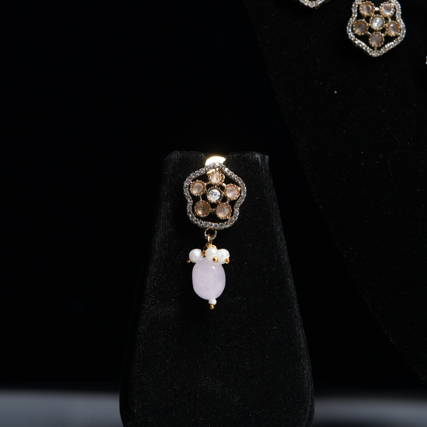 Vintage Charm Kundan & Pearl Necklace Set
